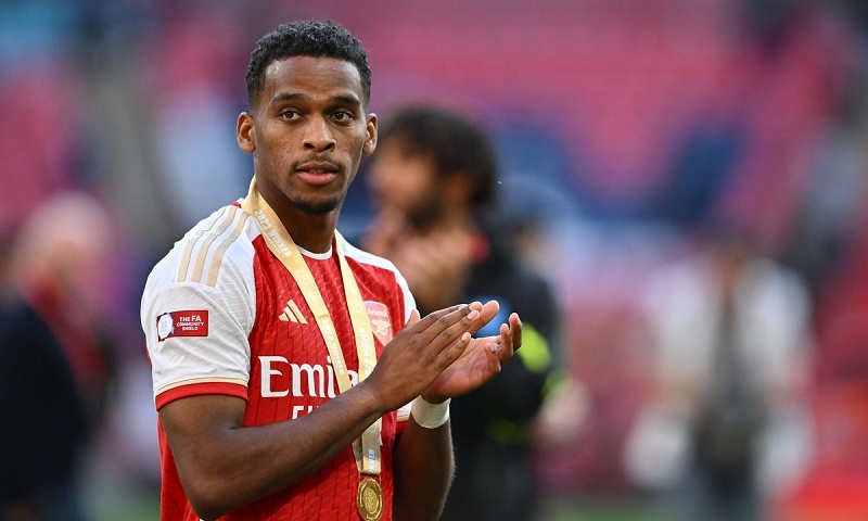 riccardo-calafiori-gia-nhap-arsenal-lieu-jurrien-timber-co-con-co-hoi-ra-san