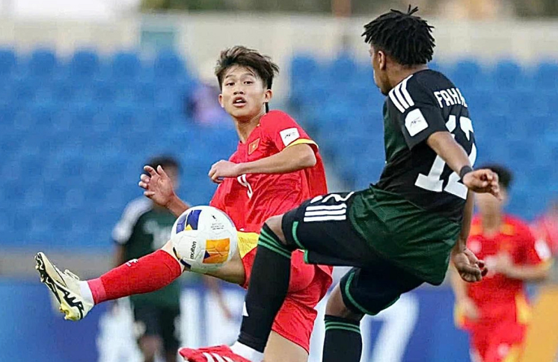 hoa-tiec-nuoi-uae-u17-viet-nam-ngang-cao-dau-roi-giai